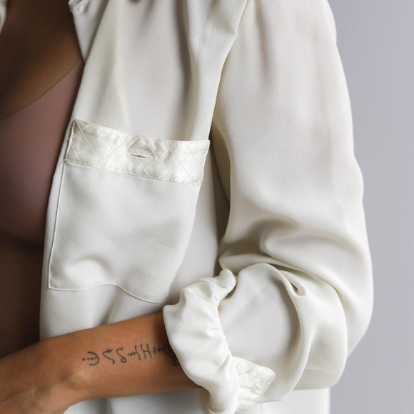 Vintage Sleek Button up Blouse (Liz Claiborne) - Picture 6 of 8